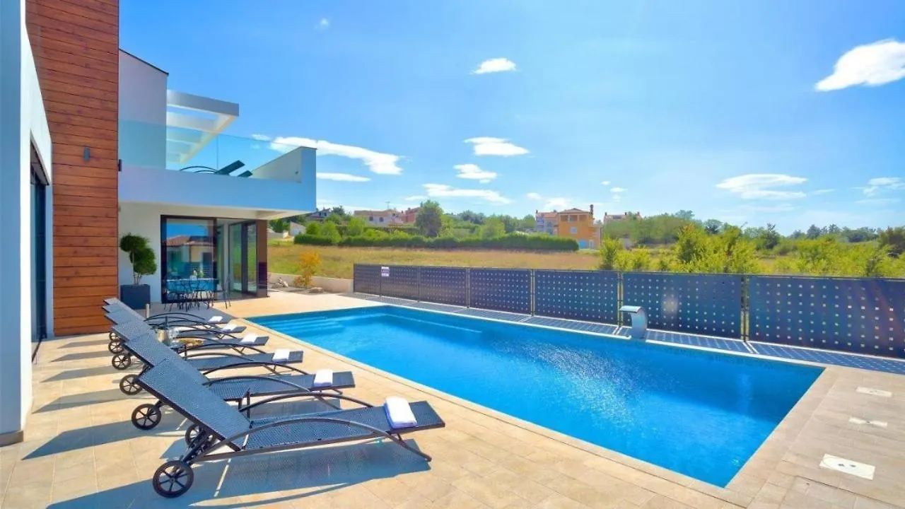 Eco-Friendly Villa Aria With A Pool And A Party Room Višnjan 0*,  Kroatien